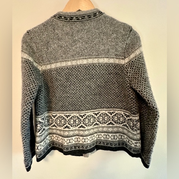 Cambridge Dry Goods Cardigan - Picture 2 of 7